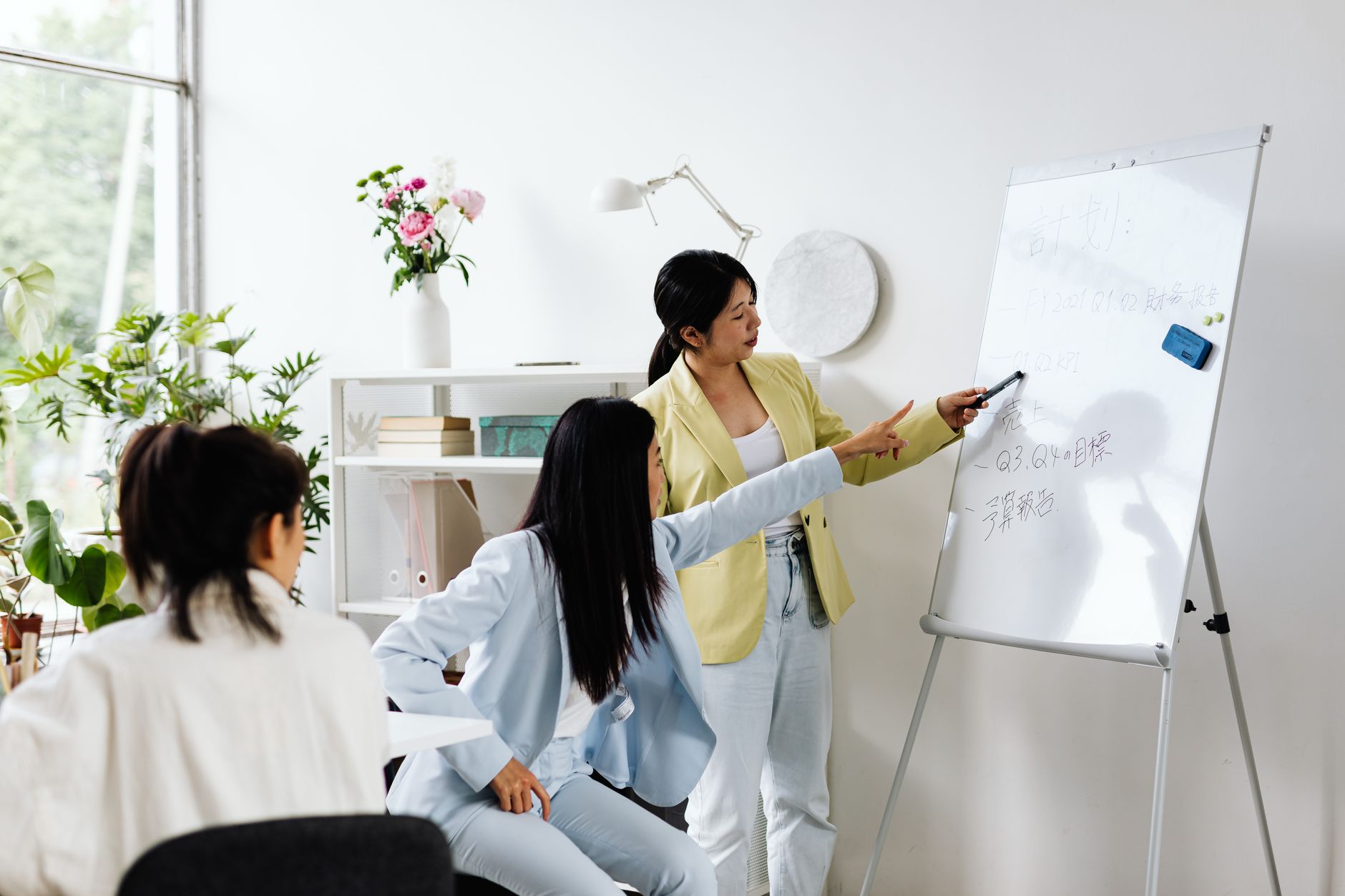 Các bên liên quan cùng thảo luận tìm giải pháp tối ưu.