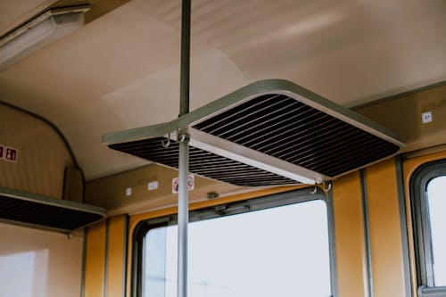 Imagine de stoc gratuită din călătorie cu trenul, design interior, galben