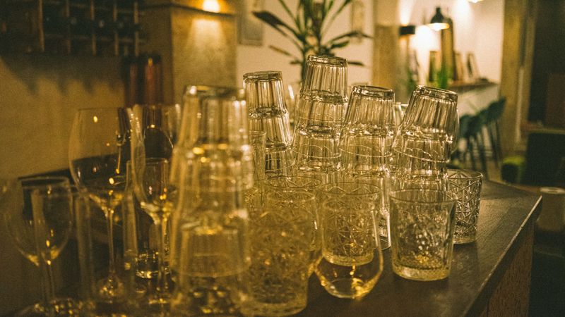 Wine Bars: O Novo Elixir Natural que Conquistou o Brasil