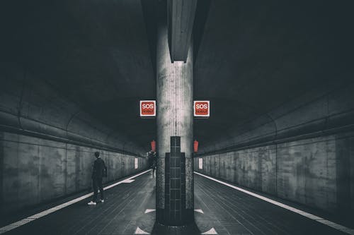 Bezpłatne Darmowe zdjęcie z galerii z beton, ludzie, metro Zdjęcie z galerii