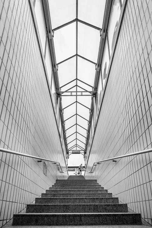 무료 건축, 계단, 그레이스케일의 무료 스톡 사진