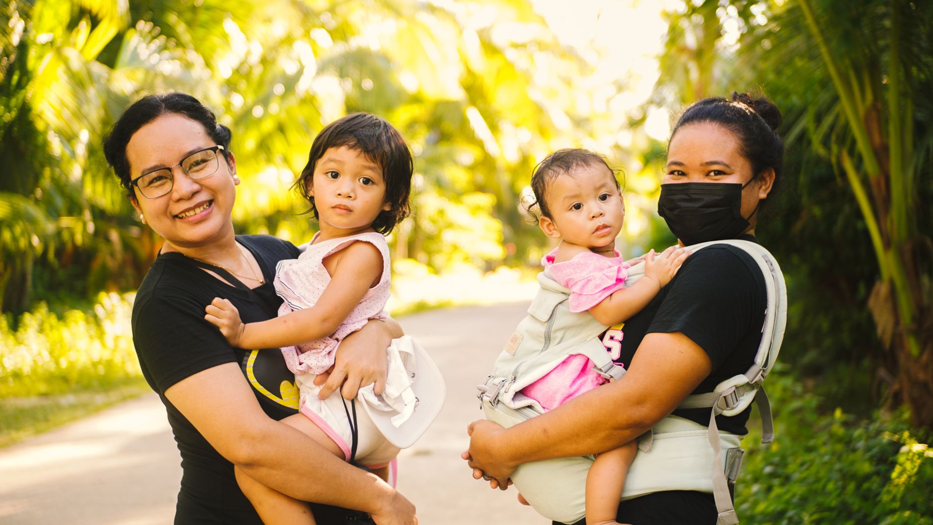 Best Hip Seat Baby Carriers (2026): Real Support Without the Backache
