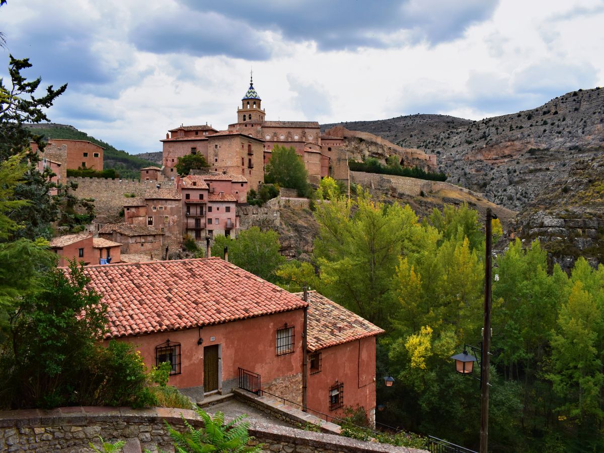 8 Day Yoga & Climbing Retreat in Granada, Spain 1