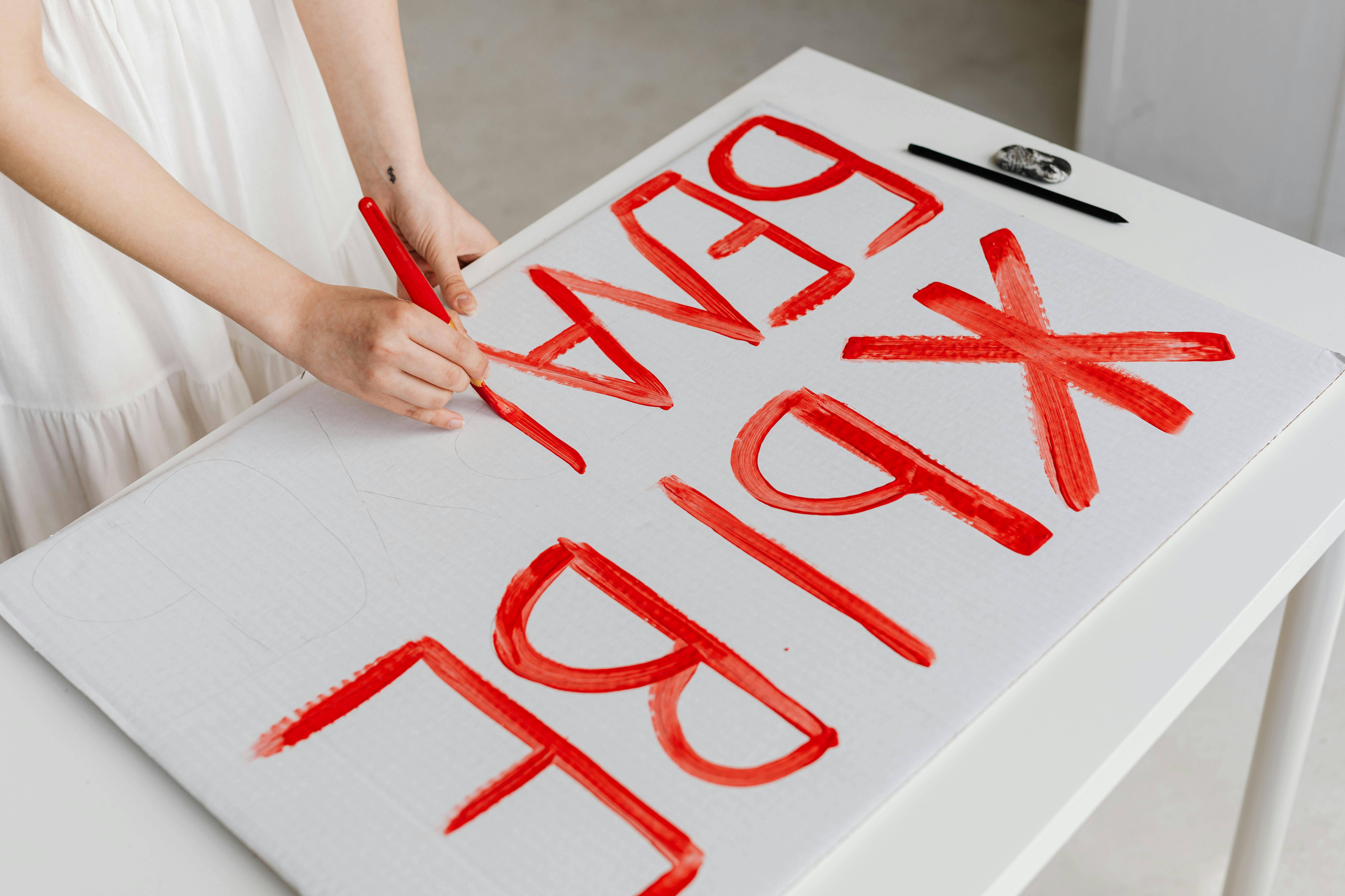 50,000+ Best Red Paint Photos · 100 Free Download · Pexels Stock Photos