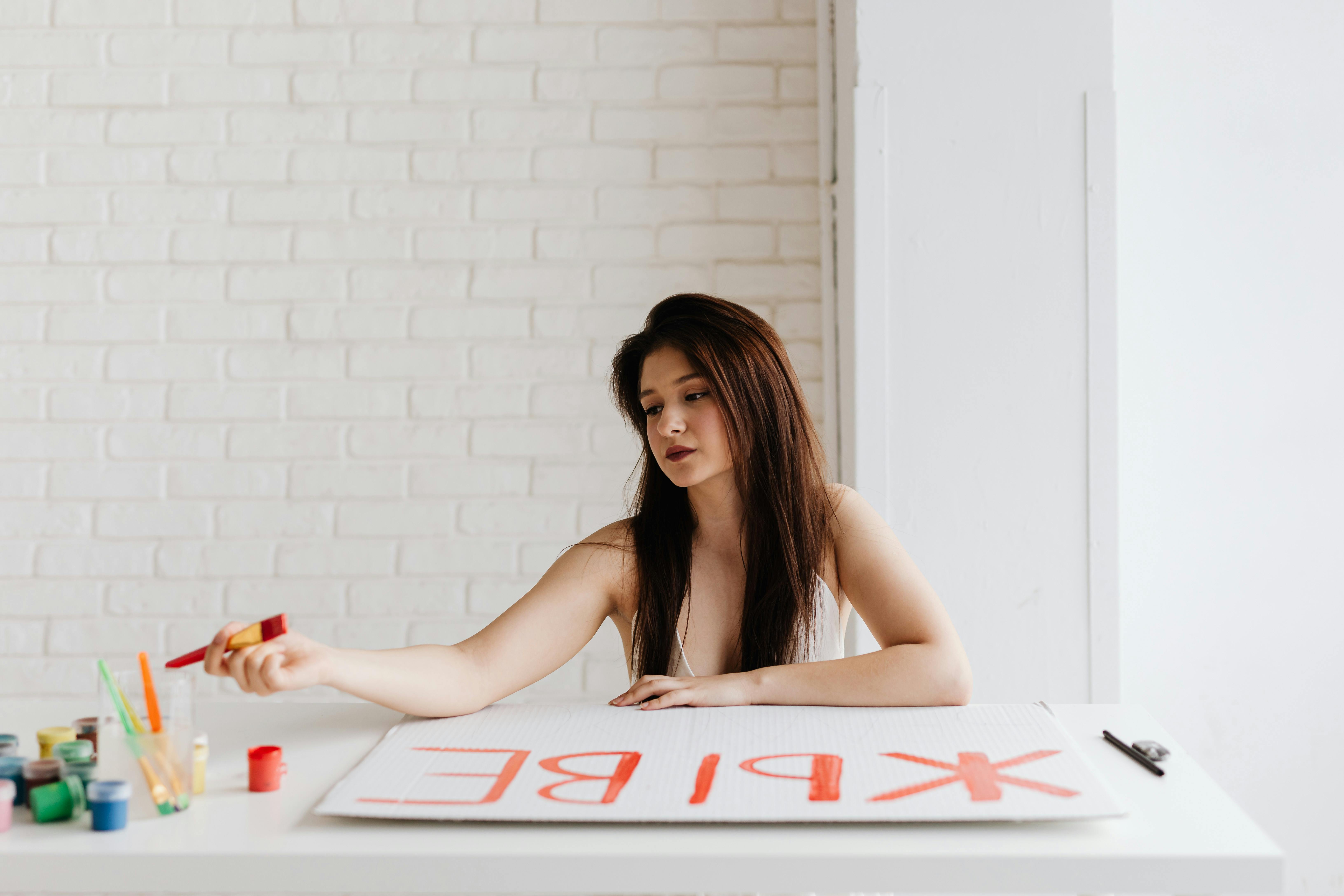 50,000+ Best Red Paint Photos · 100 Free Download · Pexels Stock Photos