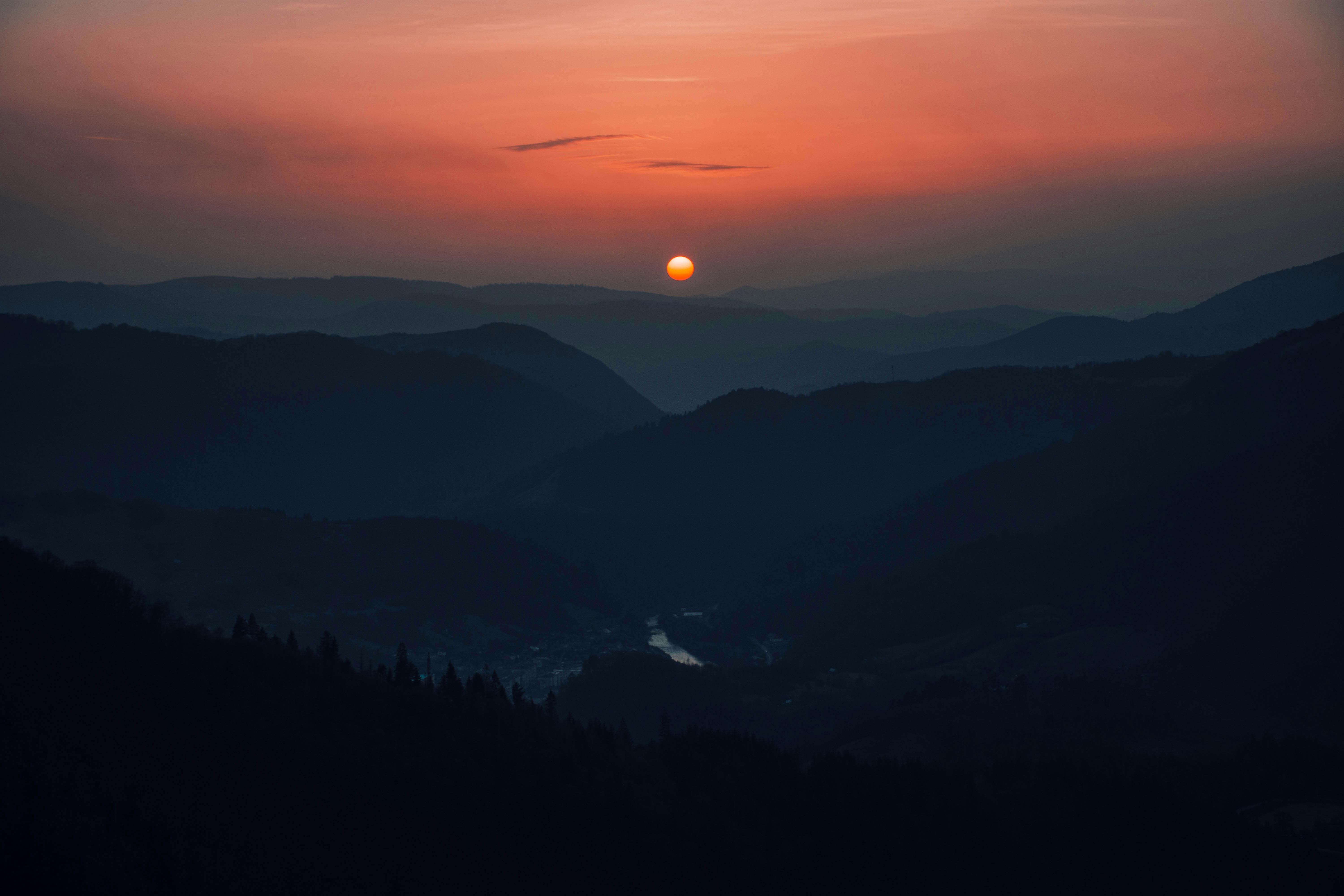 활기찬 성수동 거리의 모습