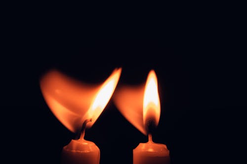 Foto d'estoc gratuïta de cremant, espelmes enceses, fons negre