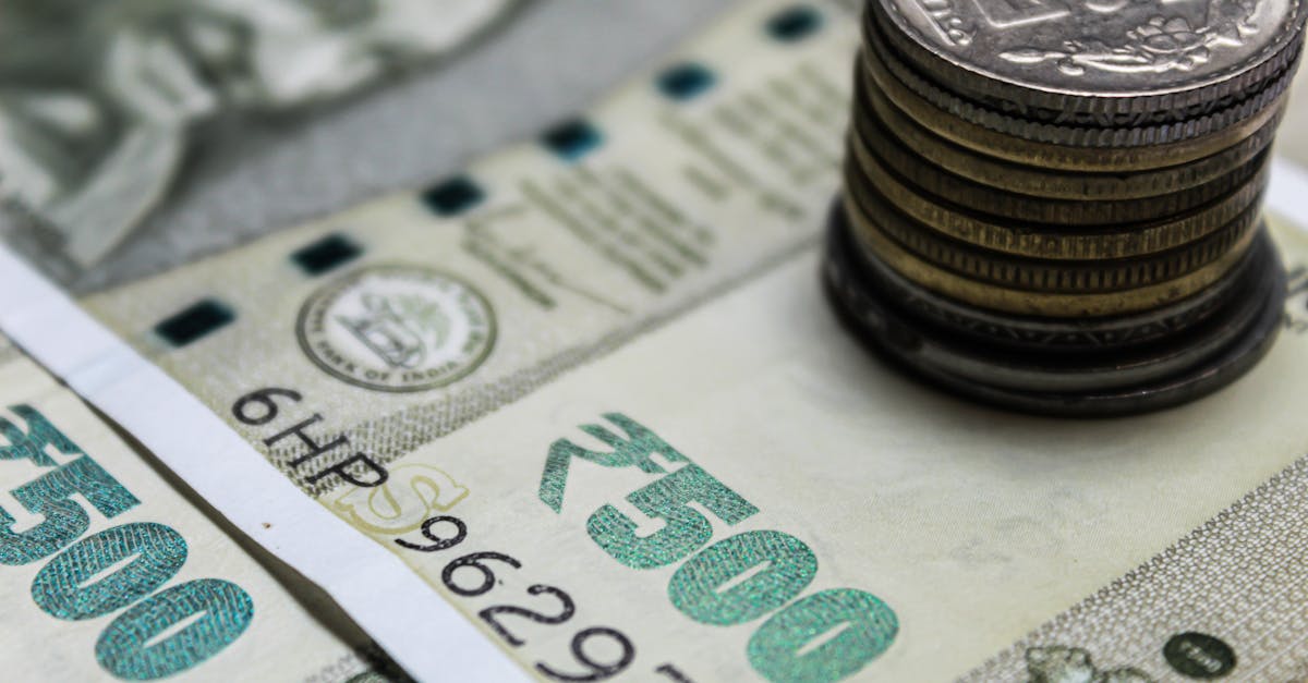 How much money do lawyers make an hour