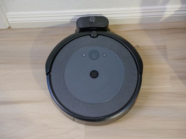 Best Budget Robot Vacuums (2026) – Smart Cleaning Under $300 for Busy Homes
