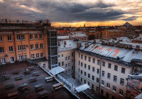 Ilmainen kuvapankkikuva tunnisteilla arkkitehtuuri, auringonlasku, droonikuva