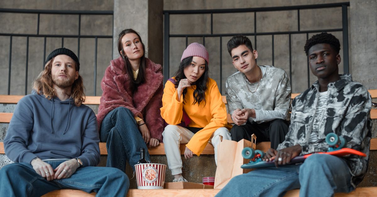 Comment choisir des vêtements jeunes pour un look réussi