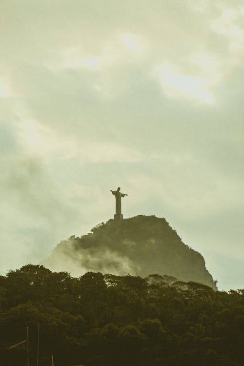 Безкоштовне стокове фото на тему «арт-деко, Бразилія, вертикальні постріл»