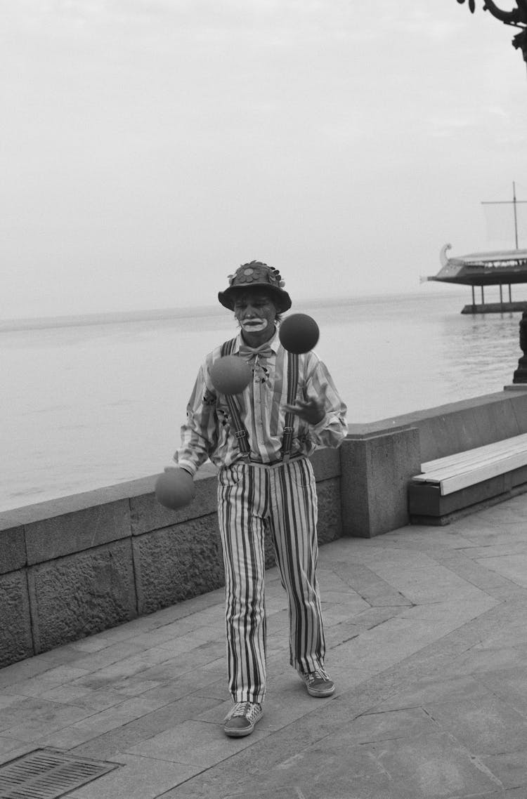 A Juggler On The Street