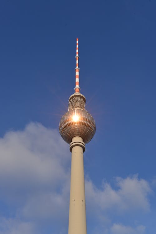 Foto stok gratis menara siaran, restoran, restoran skyview