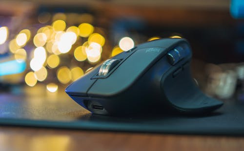 A Wireless Computer Mouse 