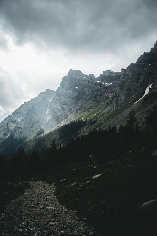 Free Gray Clouds above Mountain Stock Photo