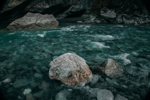 Ücretsiz akan, akarsu, kayalar içeren Ücretsiz stok fotoğraf Stok Fotoğraflar