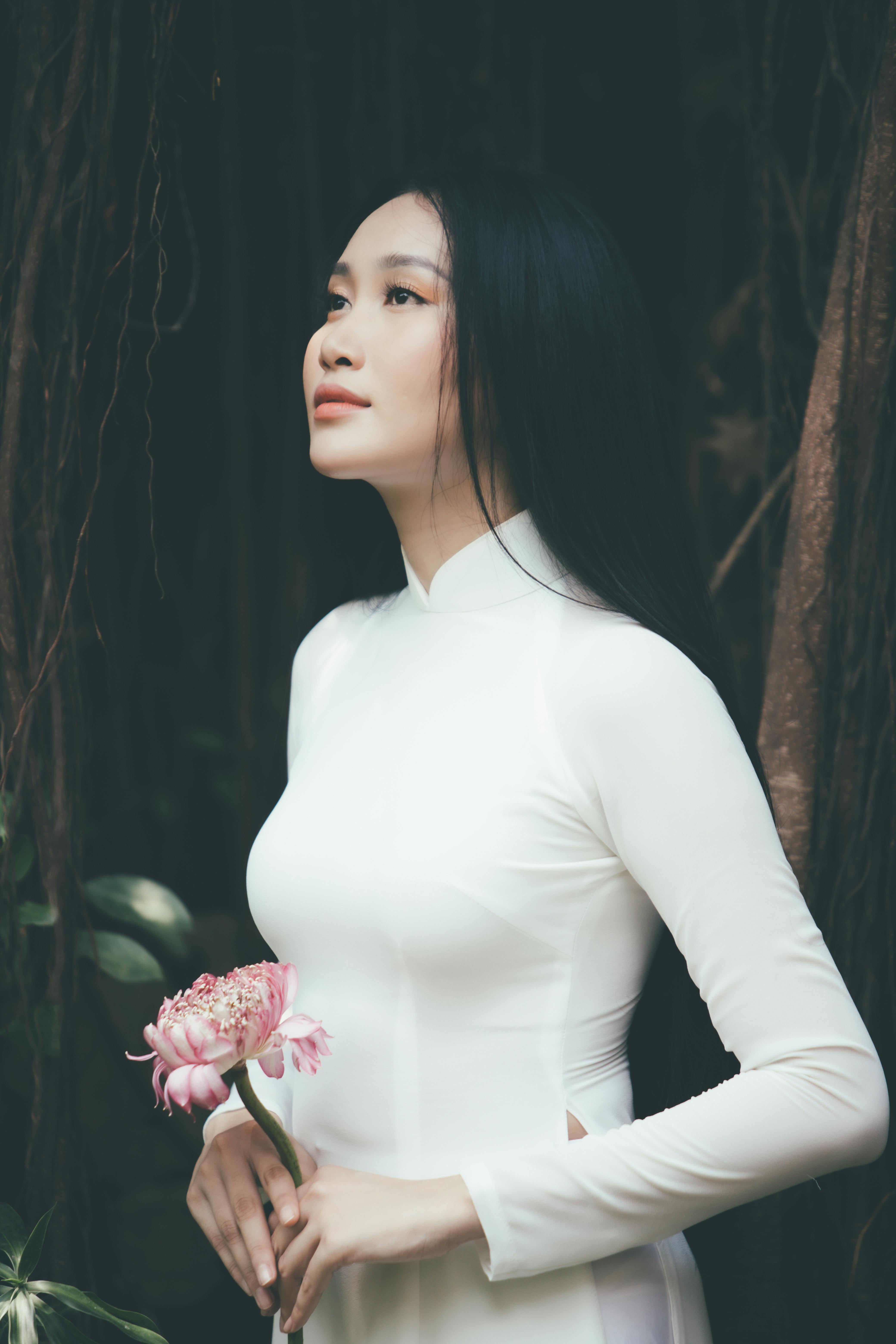 Elderly Woman Face · Free Stock Photo