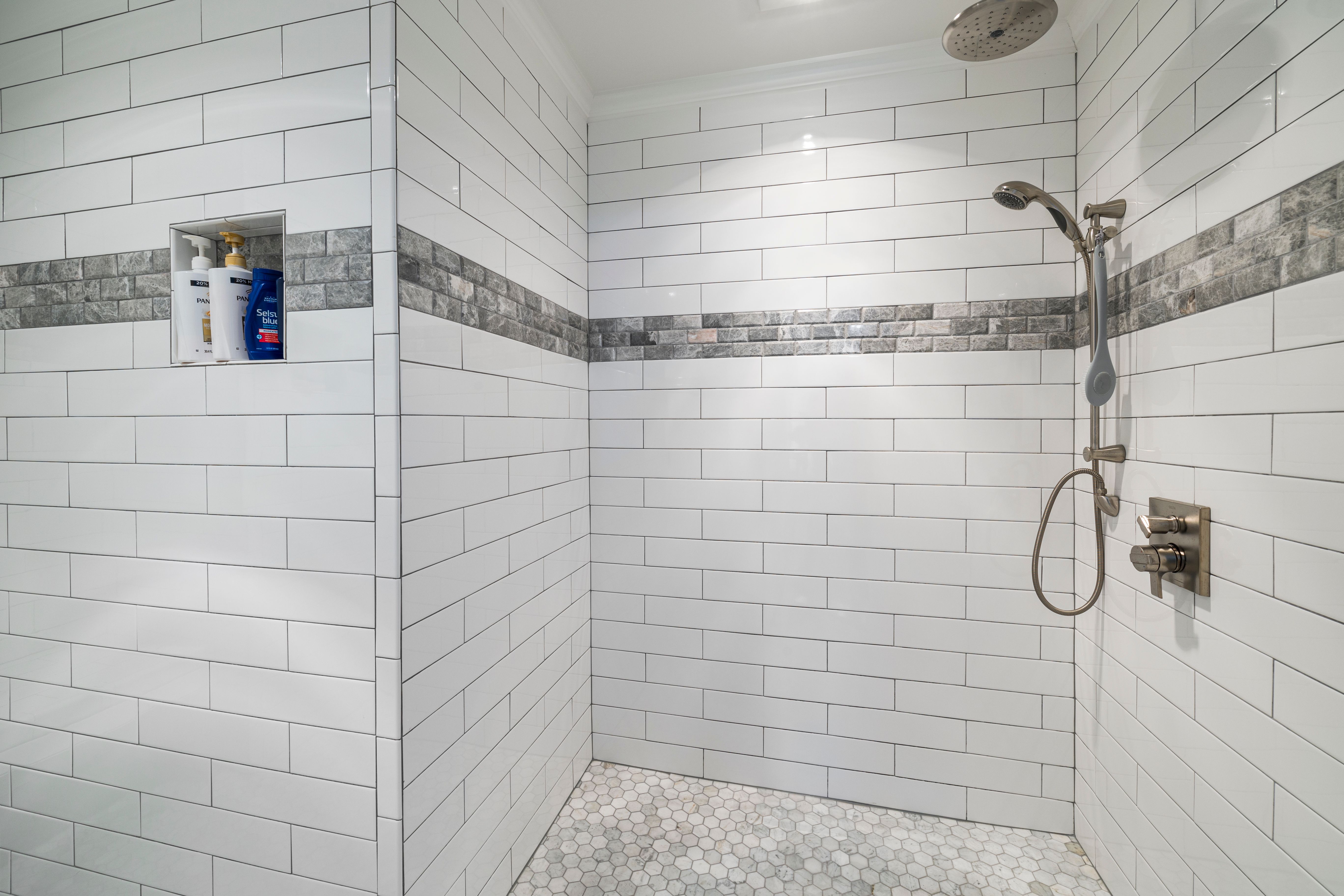 Modern Bathroom Design · Free Stock Photo