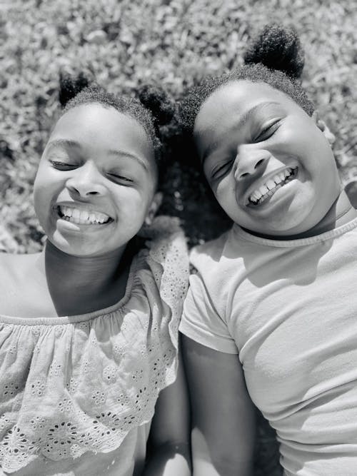 Free Grayscale Photo of Girls Smiling Stock Photo