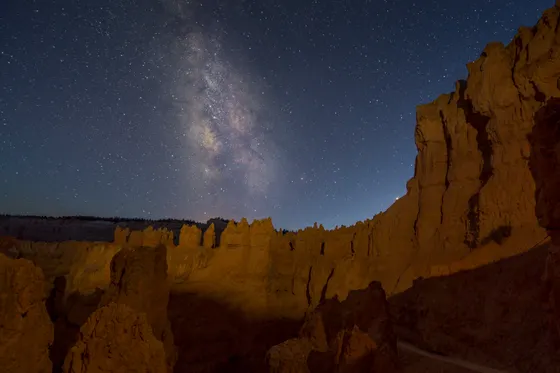The Wall Street switchbacks between towering rock walls on the Navajo Loop