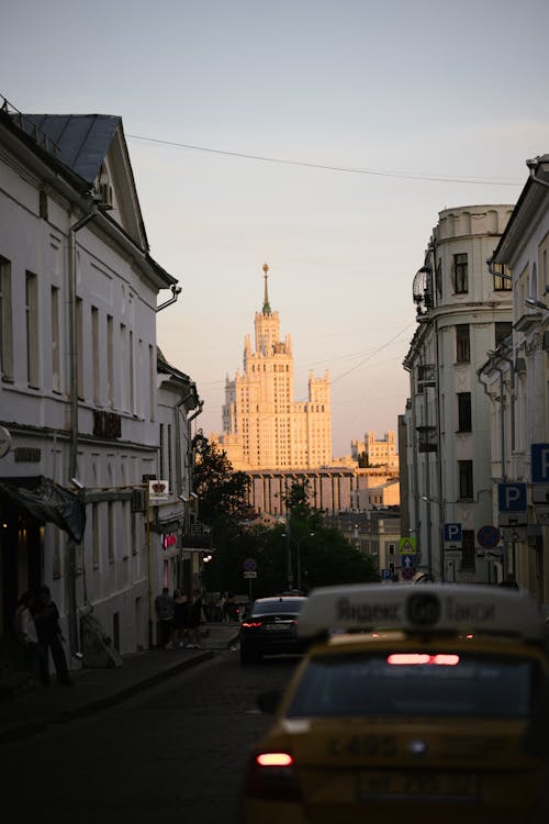 Бесплатное стоковое фото с вертикальный выстрел, город, города