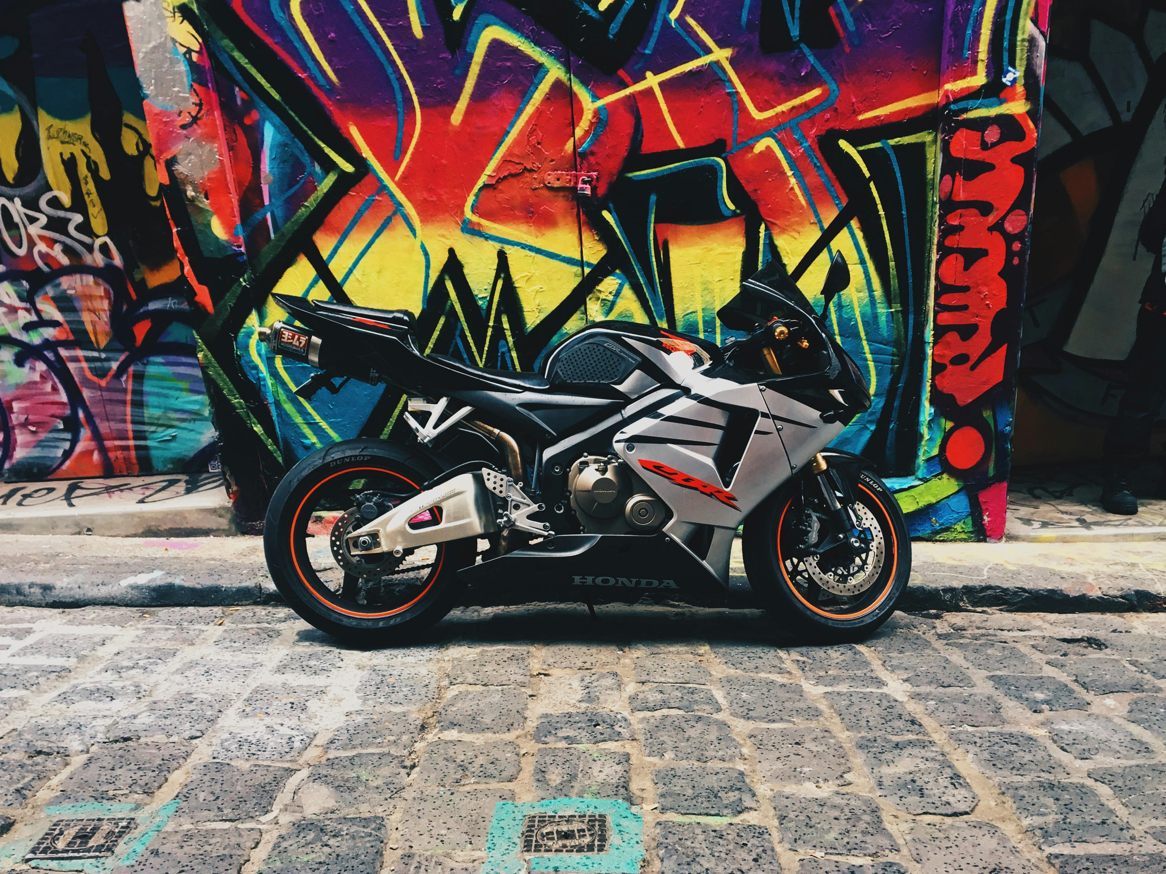 Made my CBR650R into a wallpaper : r/cbr