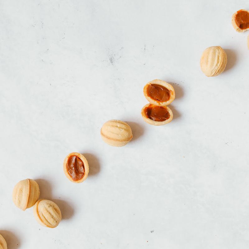 Steamed Mochi Maamoul with Date and Walnut Filling