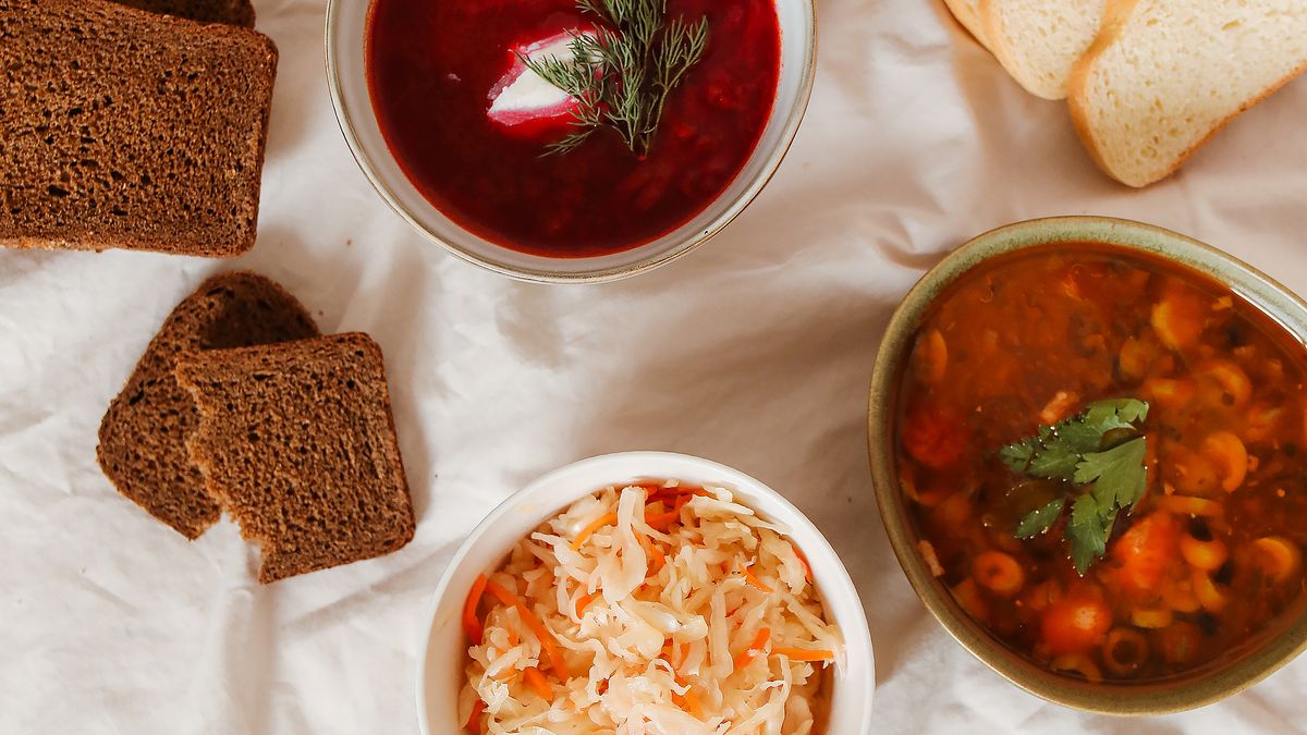 tigela de sopa quente e nutritiva para alimentação saudável e emagrecimento