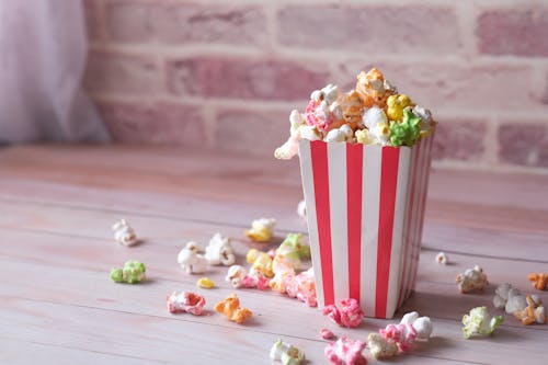 Popcorn in a Small Box