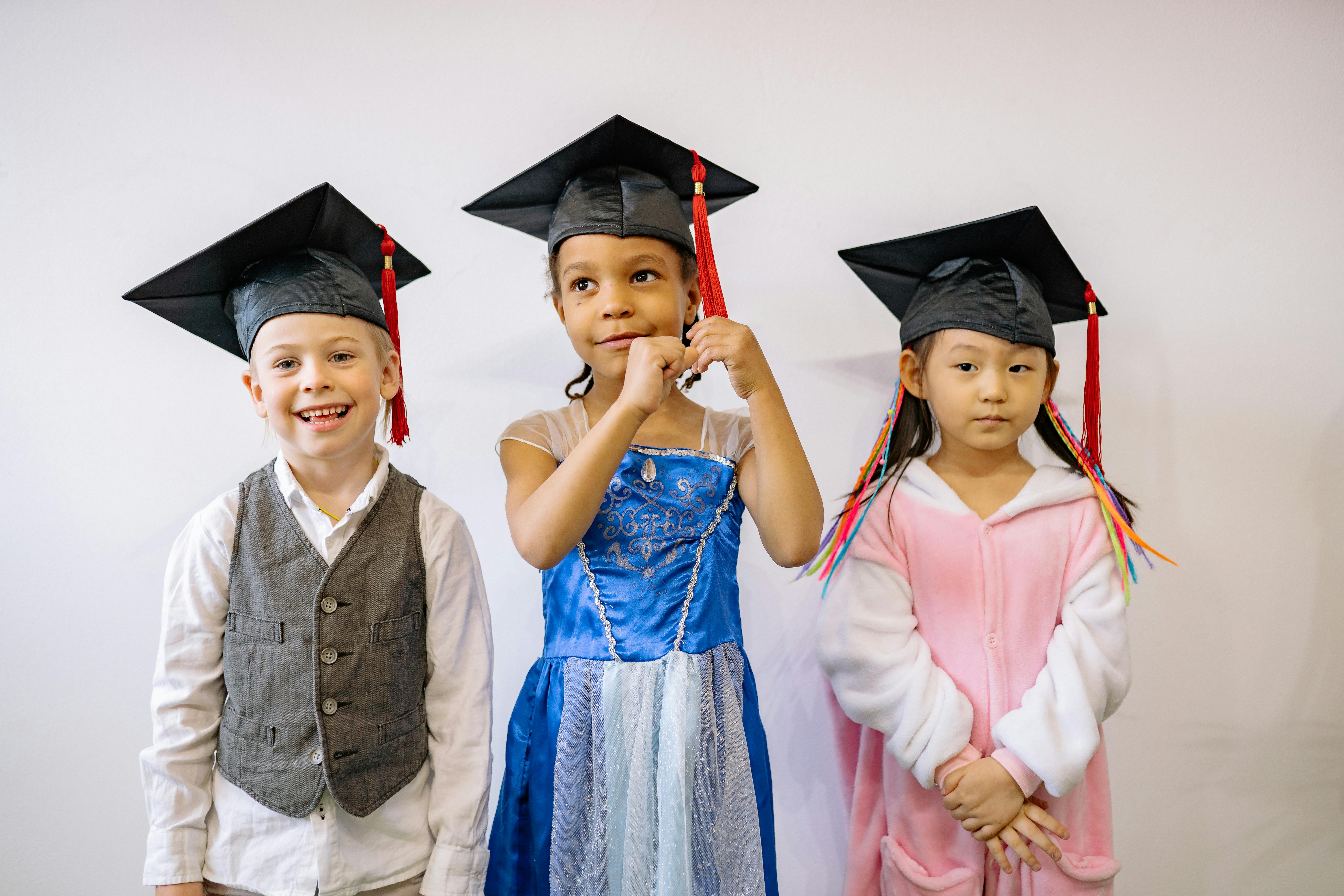 How to plan memorable early childhood graduations (with a free template) –  HiMama Blog – Resources for Daycare Centers