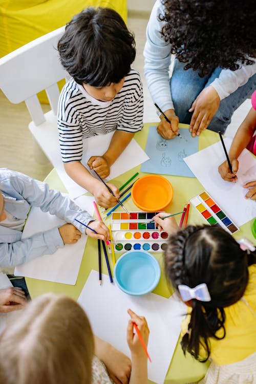 Foto d'estoc gratuïta de aprenent, Art i manualitats, aula