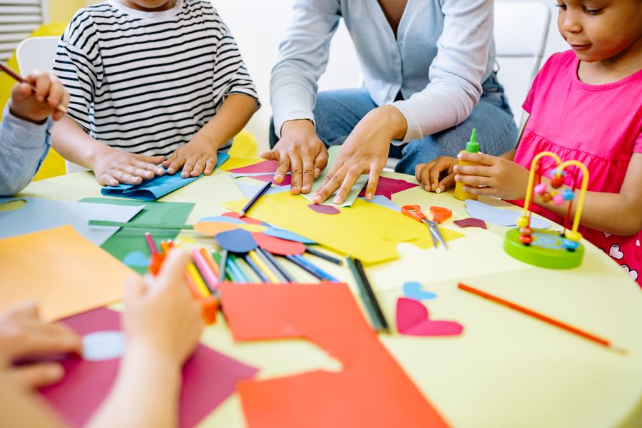 Back to School Camp — actividades de arte y exploración