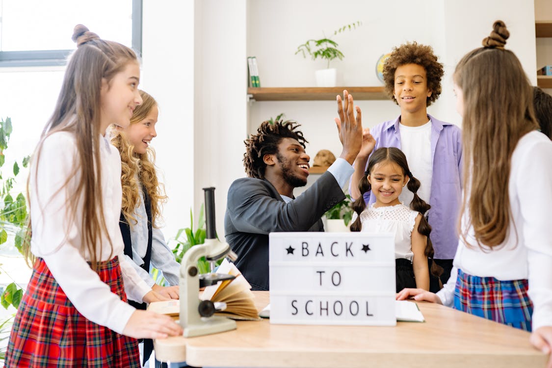 Free Group of People Doing Peace Sign Stock Photo