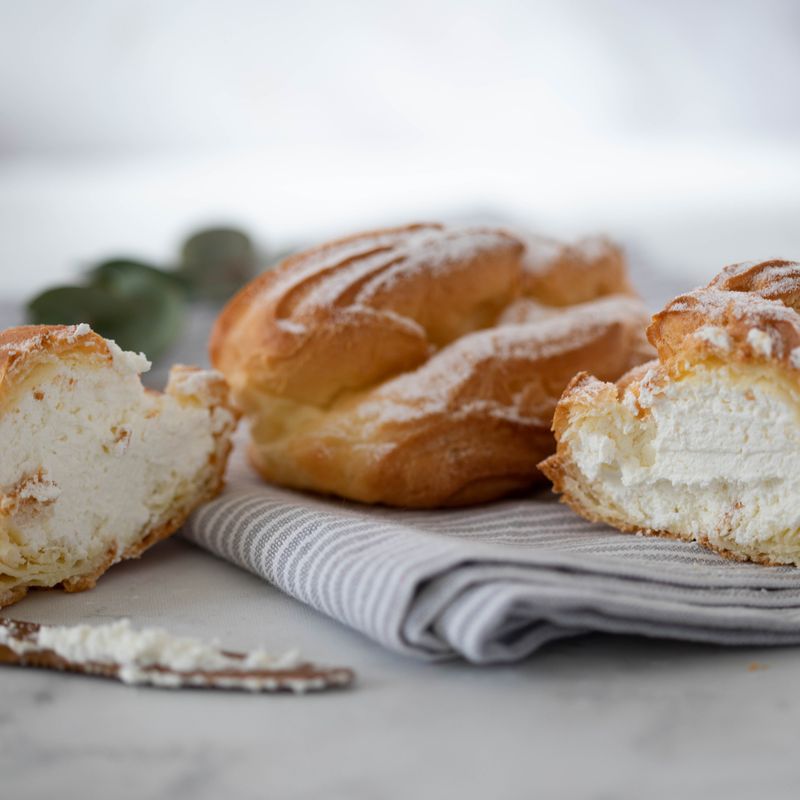 Cream Puffs with Vanilla Custard Filling