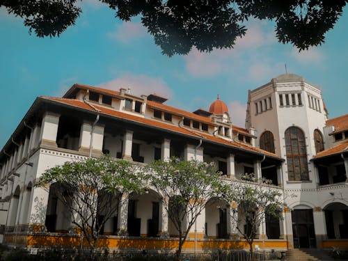 Бесплатное стоковое фото с lawang sewu, Заброшенное здание, здание