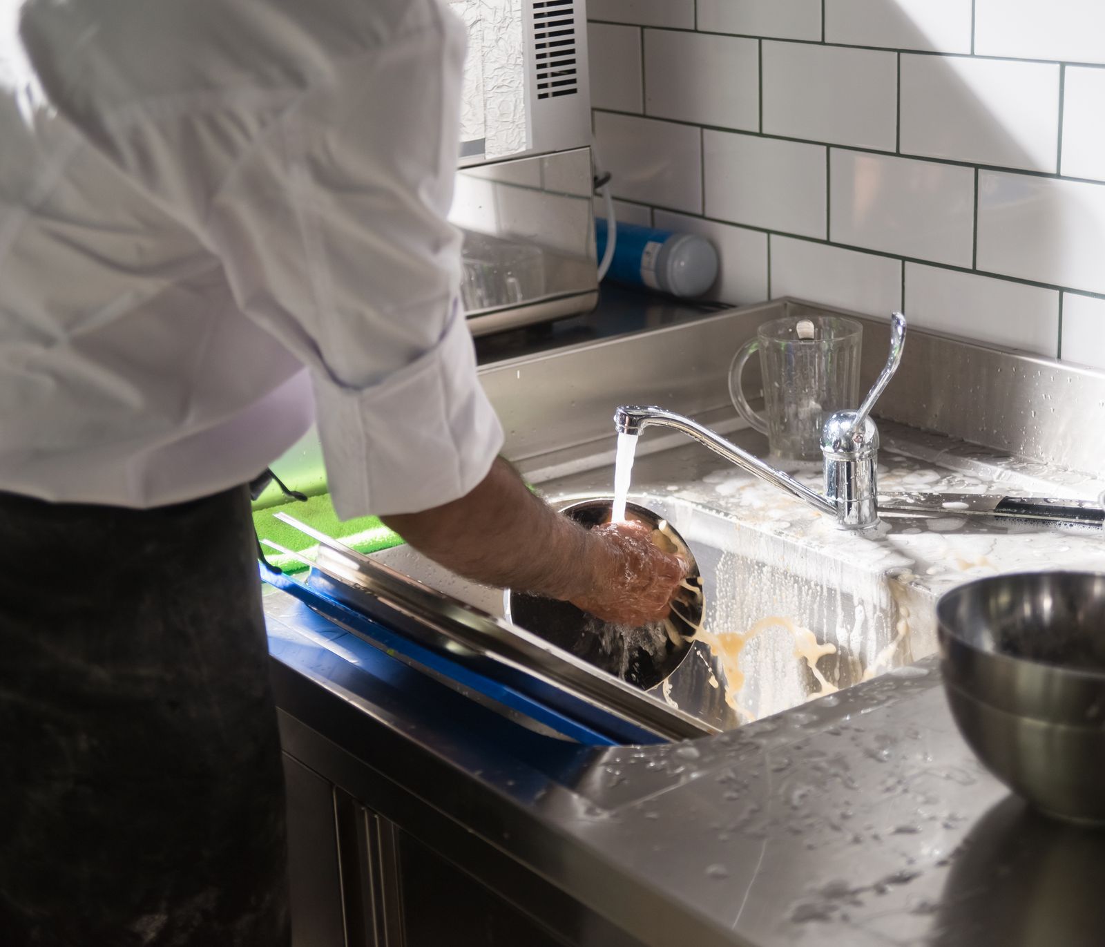 Commercial kitchen dishwashing and wash station equipment