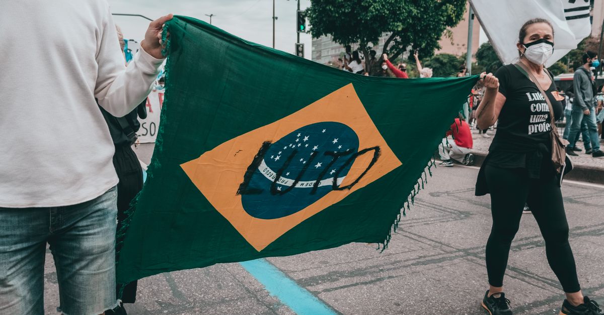 How to Access Trusted Brazilian News via ChatGPT