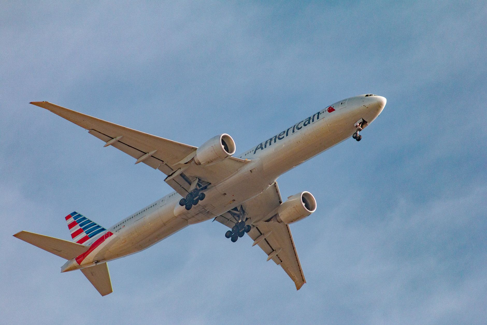 Affordable Luxury Secrets to Cheap Business Class Deals