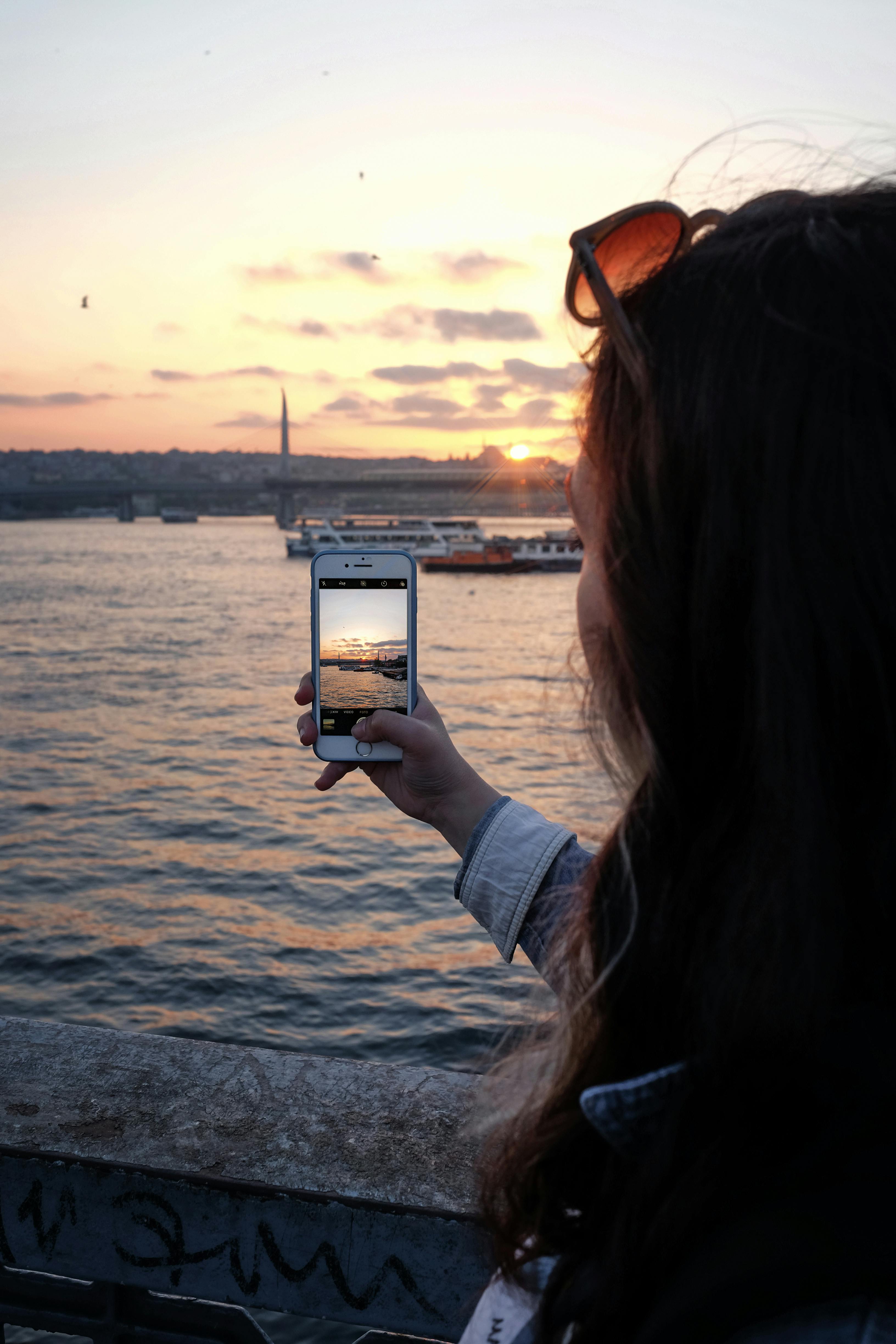 Gratuit Photos gratuites de adulte, architecture historique, ciel nuageux Photos