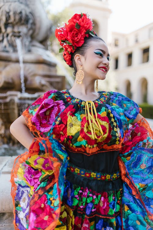 Free A Woman Wearing Traditional Dress Stock Photo