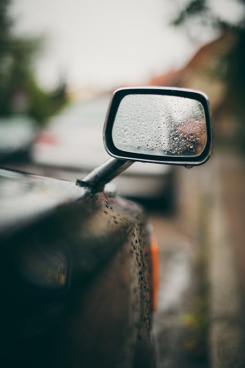 Fotobanka s bezplatnými fotkami na tému auto, bočné zrkadlo, kvapky dažďa