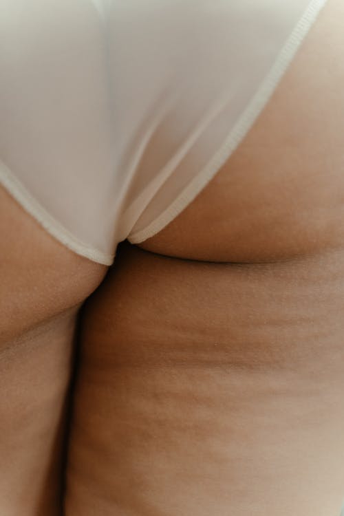 Bezpłatne Darmowe zdjęcie z galerii z bielizna, cellulit, ciało pozytywne Zdjęcie z galerii