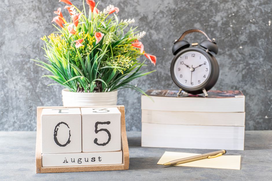 calendar block lifestyle photo 1