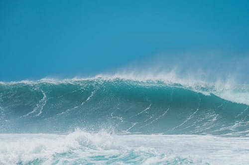 Gratis stockfoto met blauwe lucht, buiten, golven