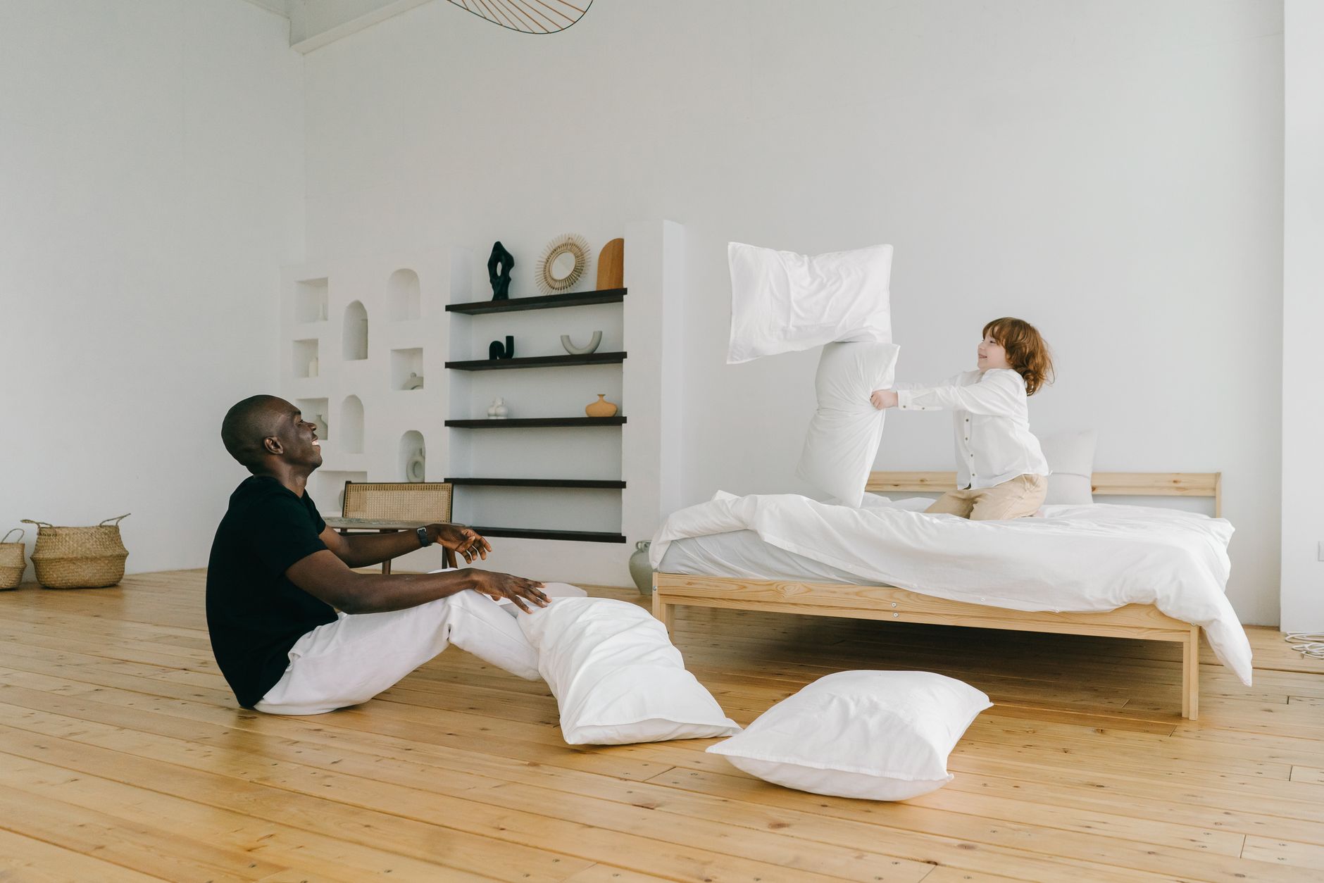 Promo Kredit Bed Set Quantum di Karangpandan Bulan Ini - Nana Columbus