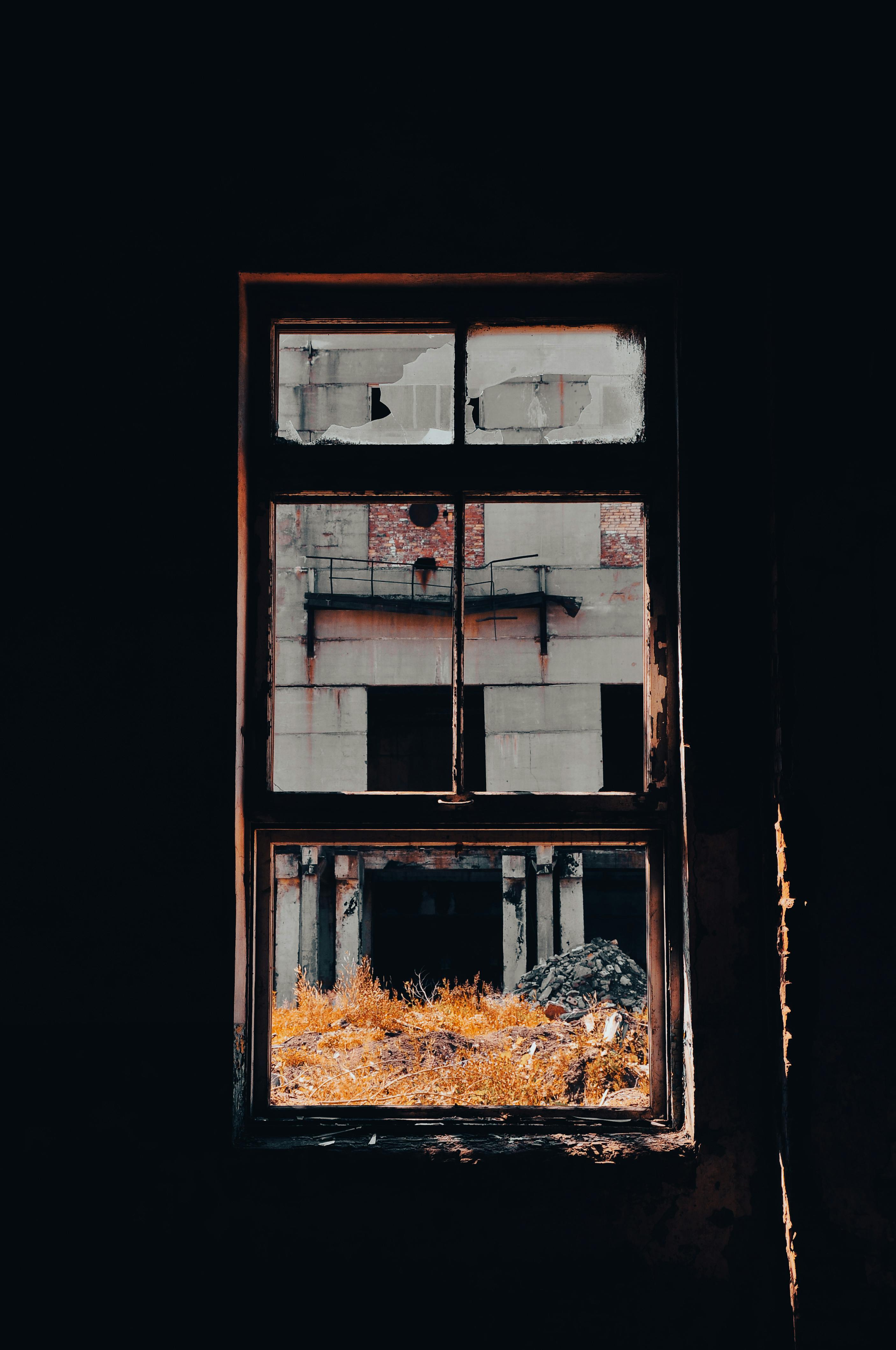 Window With Broken Glass · Free Stock Photo