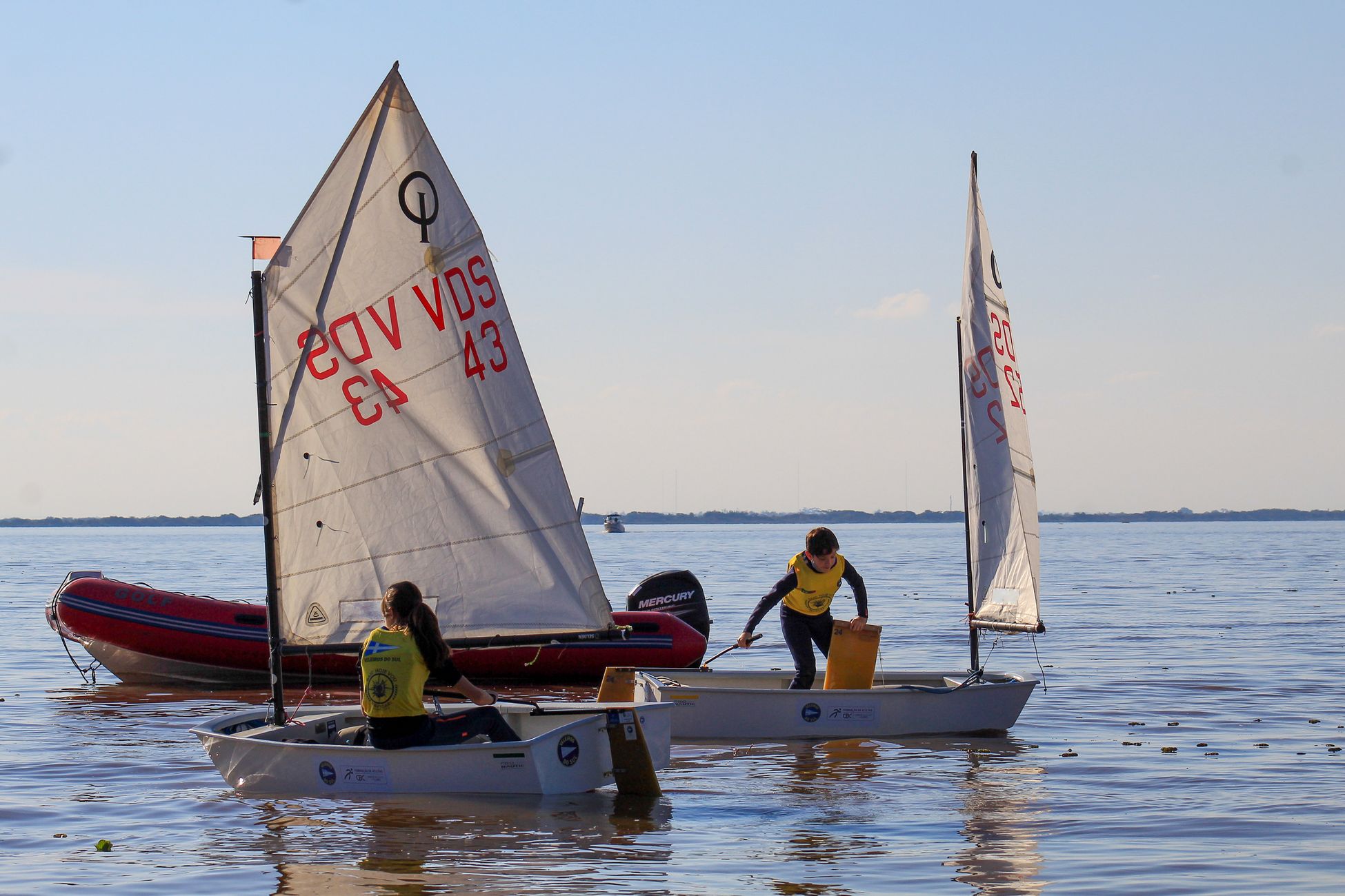 Tien jaar Optimist on Tour: watersport voor Zaanse kinderen