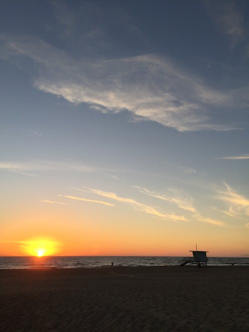 Foto profissional grátis de cair da noite, hermosa beach sunset, litoral