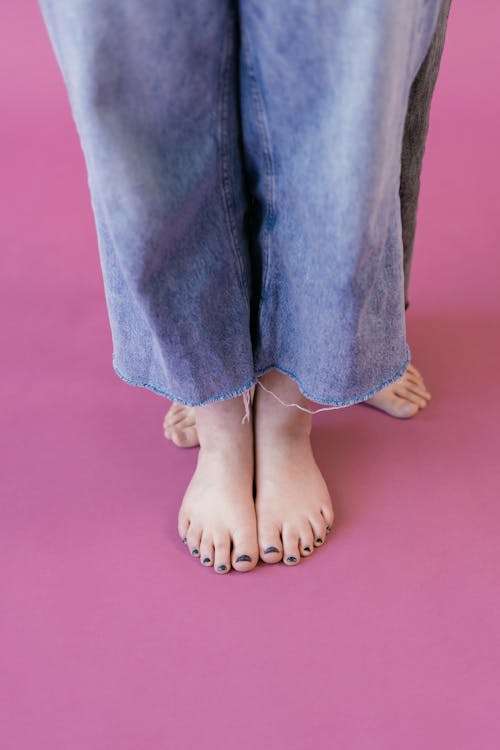 Fotos de stock gratuitas de descalzo, parte del cuerpo, pies